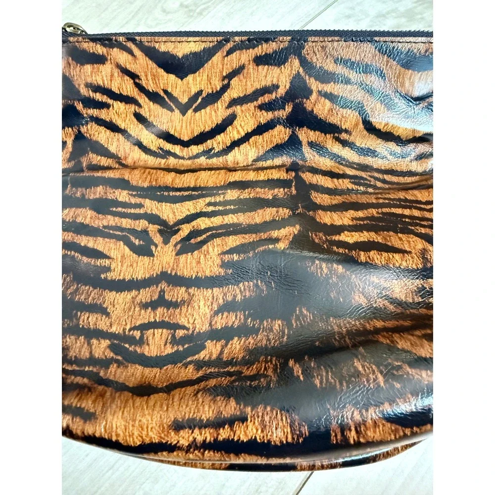 Patricia Nash Tiger Print Foldover Wristlet Clutch Bag P715388 Brown Black NWOT